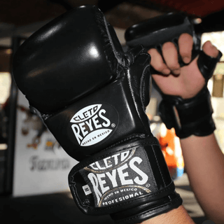 MMA Gloves Cleto Reyes Black Mamba Training