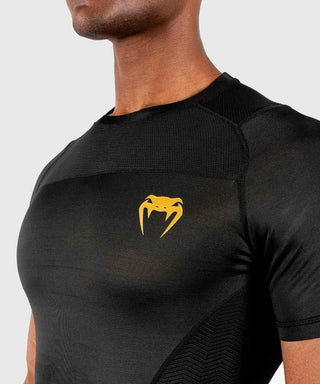 Rashguard Venum G-Fit Nero-oro maniche corte